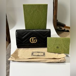 Giftable Gucci Marmot Continental Wallet- full set